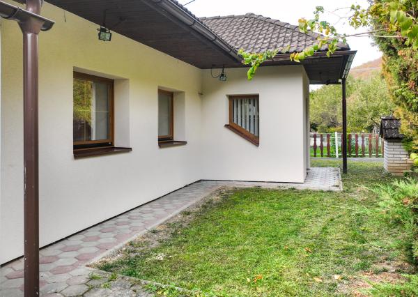 Dvojgeneračný rodinný dom, Hodruša-Hámre