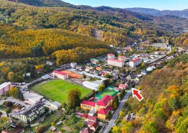 Dvojgeneračný rodinný dom, Hodruša-Hámre